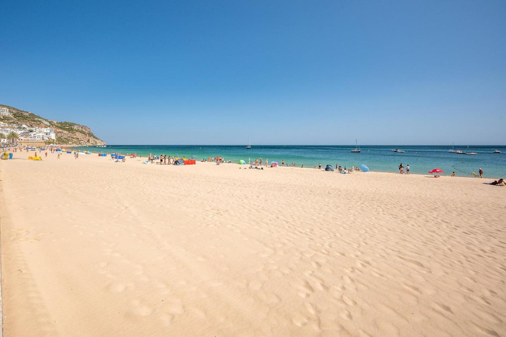 Guestready - Beachfront Naufrago'S Retreat 2 Sesimbra Dış mekan fotoğraf