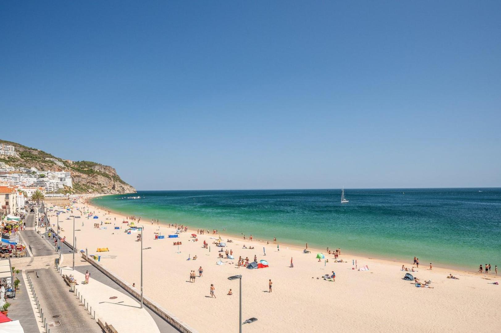 Guestready - Beachfront Naufrago'S Retreat 2 Sesimbra Dış mekan fotoğraf